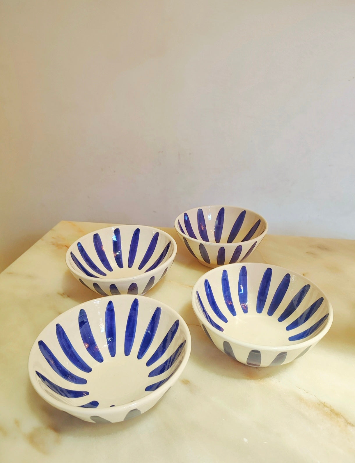 Set of 4 Handcrafted Tamegroute Pottery Bowls – White with Indigo Blue Stripes