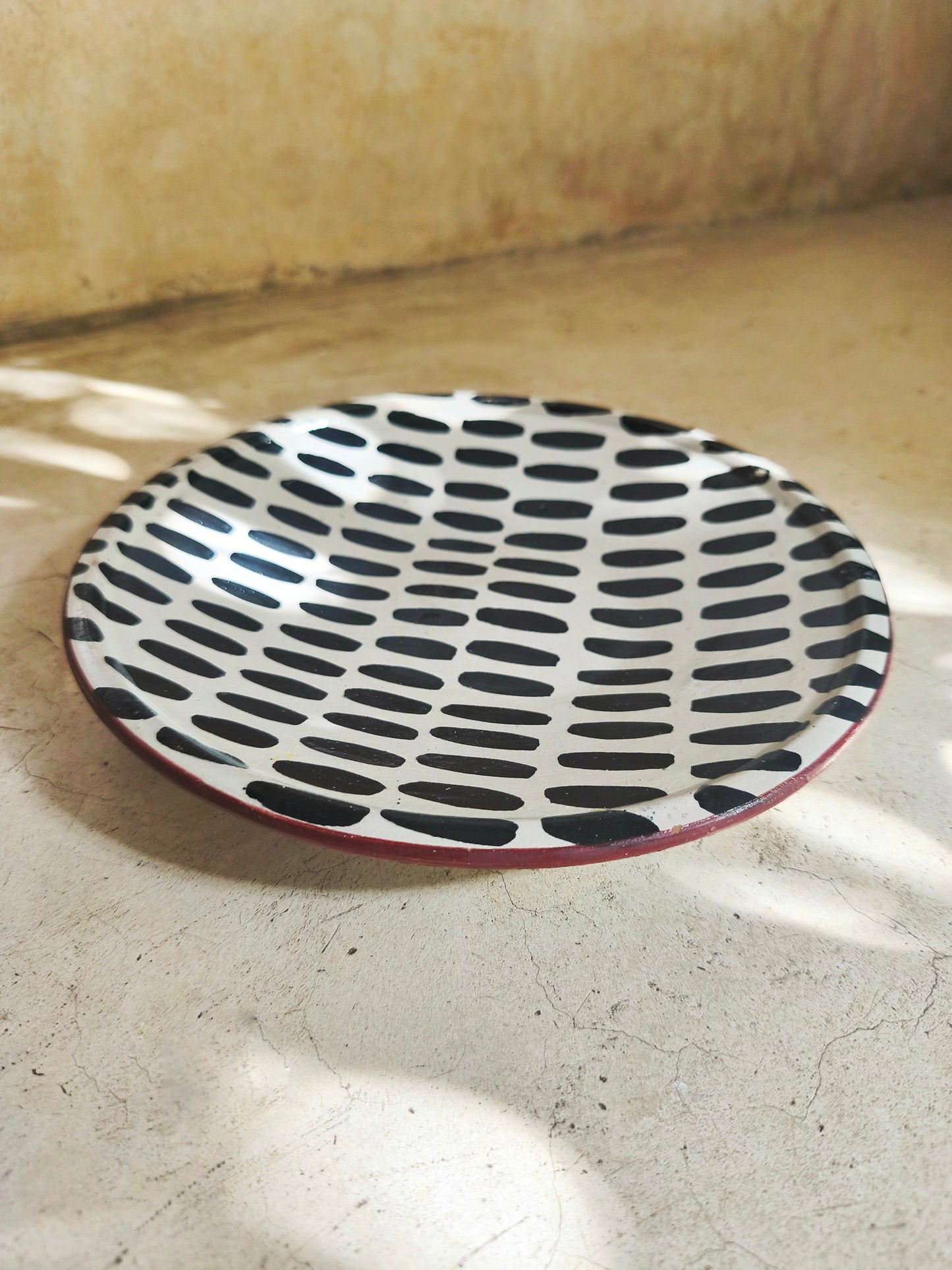 Moroccan Fes Modern Ceramic Plates, Hand-Painted Black Dots Accents, 25 cm Decorative or Dining Plate