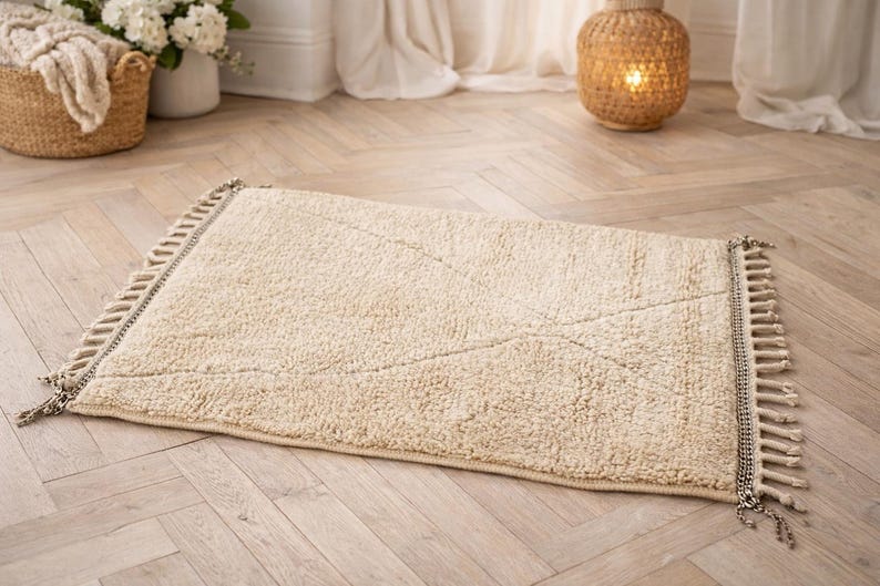 Authentic Small Beni Ourain Berber Rug – Handmade Moroccan Wool Area Rug | Tamegroute Pottery
