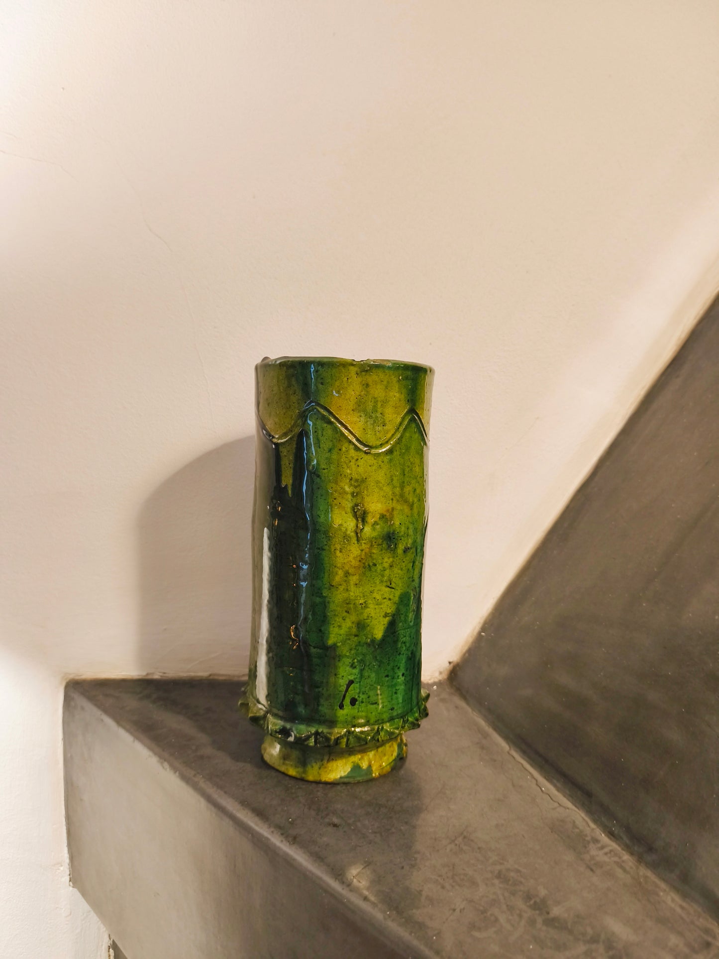 Handmade Green Tamegroute Vase – Authentic Moroccan Pottery from the Sahara