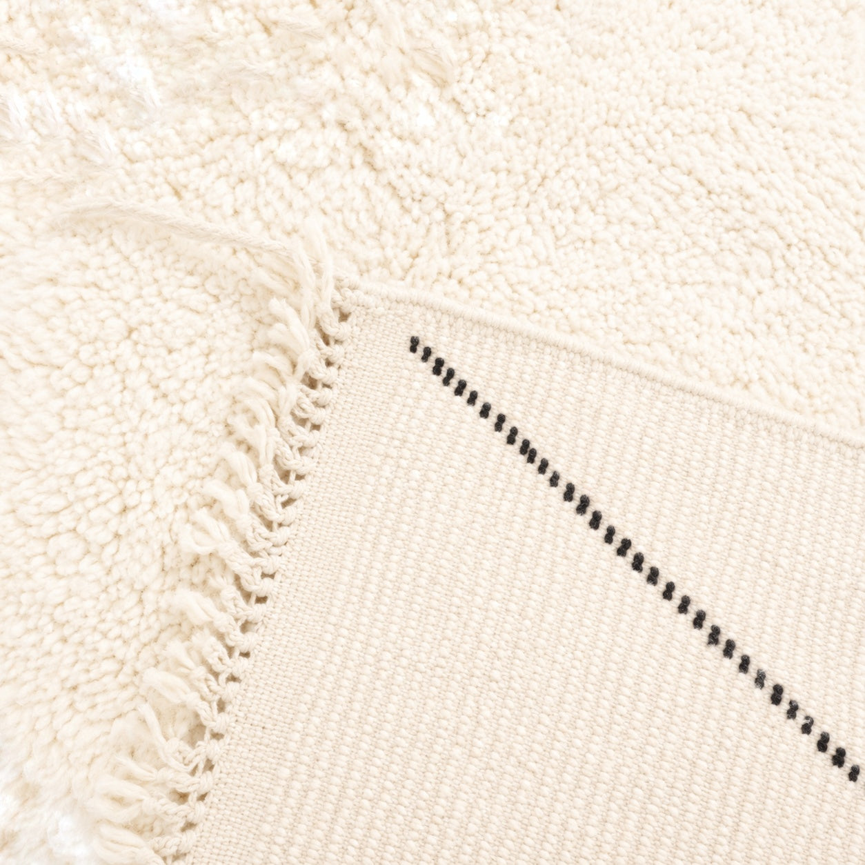 Moroccan Rug – Handwoven Wool Beni Ourain Rug with Diamond Pattern | Tamegroute Pottery