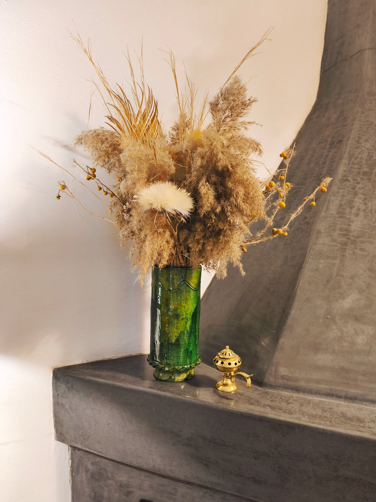 Handmade Green Tamegroute Vase – Authentic Moroccan Pottery from the Sahara