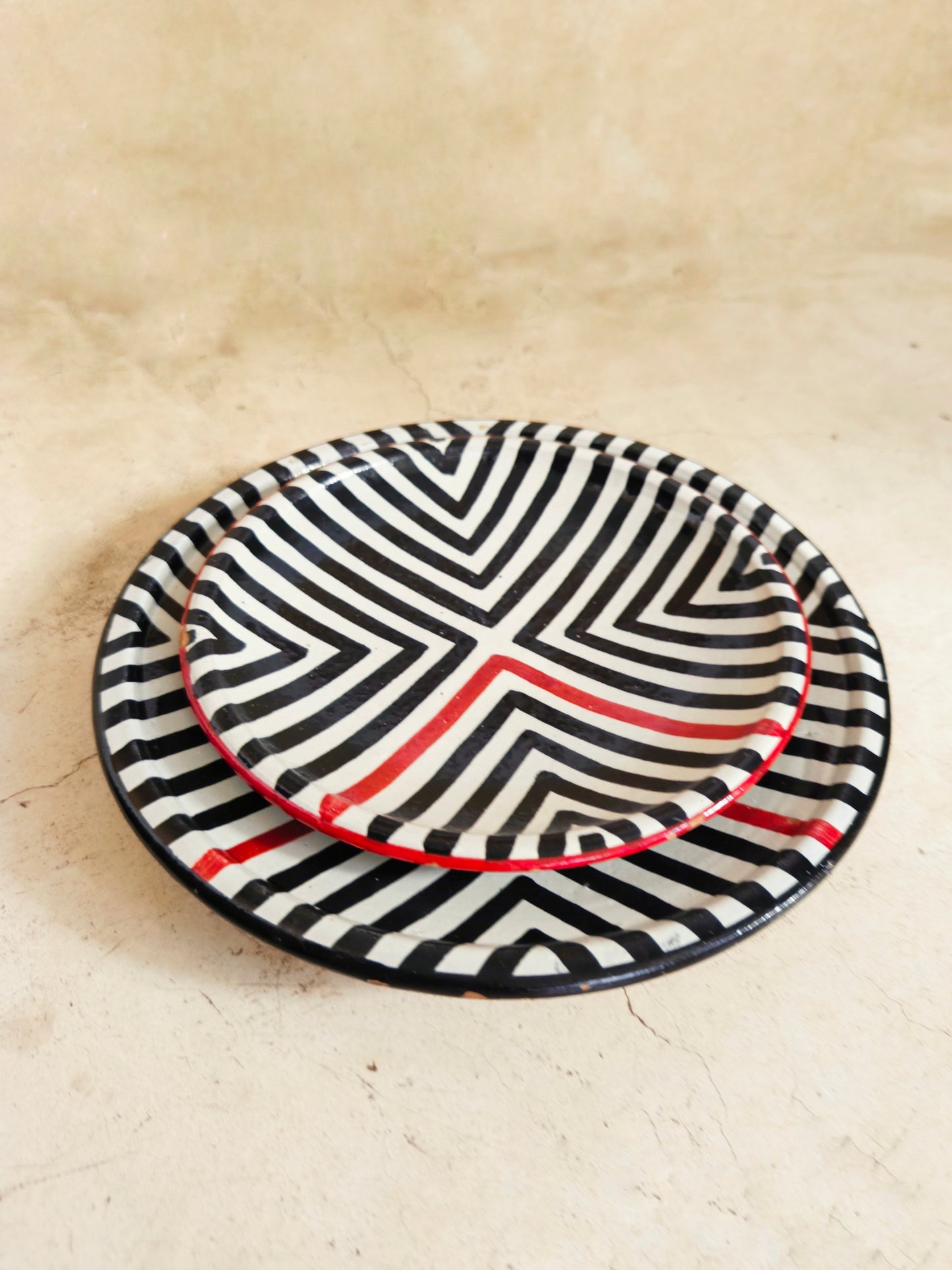 Set of 2 x Modern Moroccan Ceramic Plate, Hand-Painted Black & White with Red Lines [20cm & 25 cm] -Tamegroute Pottery
