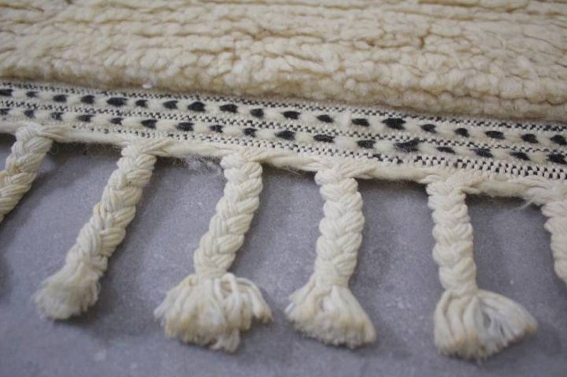Authentic Small Beni Ourain Berber Rug – Handmade Moroccan Wool Area Rug | Tamegroute Pottery