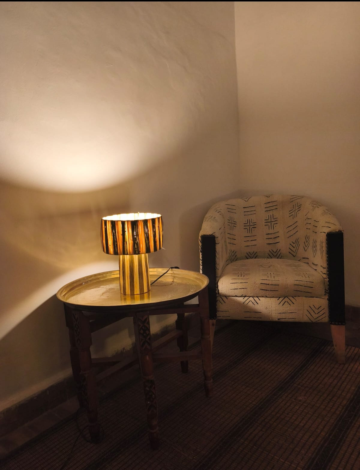 Handmade Moroccan raffia table lamp with natural and Green stripes – artisan boho lighting deco