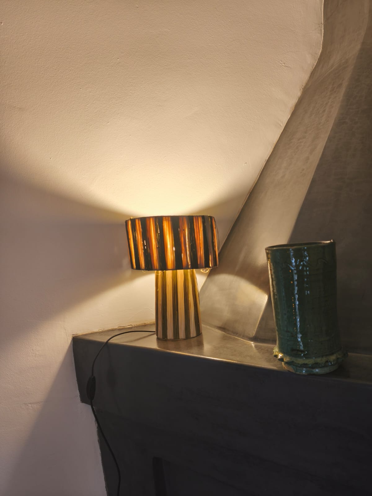 Handmade Moroccan Raffia Table Lamp – Warm Boho Lighting for Cozy Home Decor